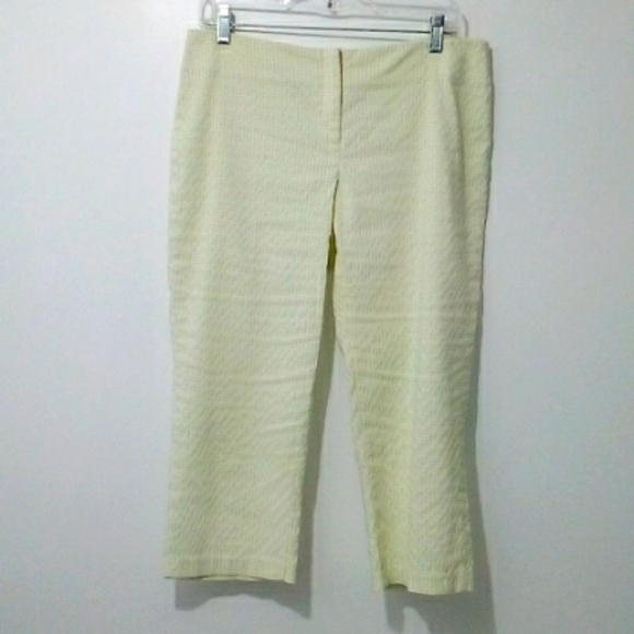 Smart Set green gingham capris - Picture 1 of 6